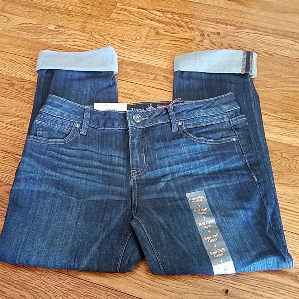 NWT SimplyVera roll cuff jean